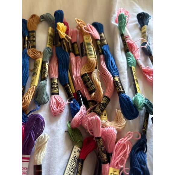 DMC Embroidery Floss Collection Assorted Colors 100% Cotton 50+ Craft Thread Fo - Picture 4 of 16